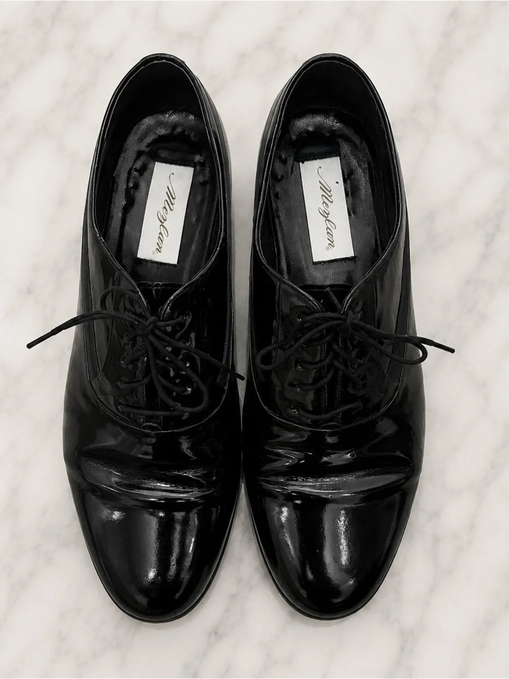 Mezlan sleek black